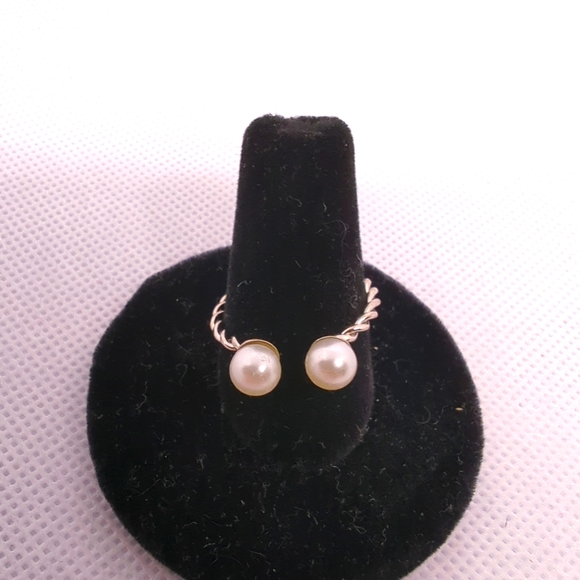 Silver Faux Pearl Open Ring Size 8.5 New without tags - Picture 4 of 5